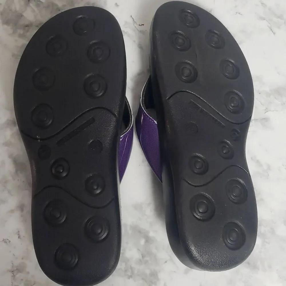 Aerosoft Comfort Purple and Black Flip Flops Size 39 /8‎
